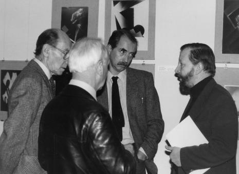 Od lewej x, tyłem Eugeniusz Haneman, J. Madejski (prezes ZPAF w Łodzi), dr Janusz Hereźniak (ZPAF, Uniwerystet Łódzki)